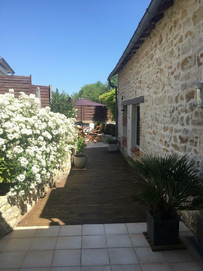 Riverside Barn La Trimouille Exterior foto
